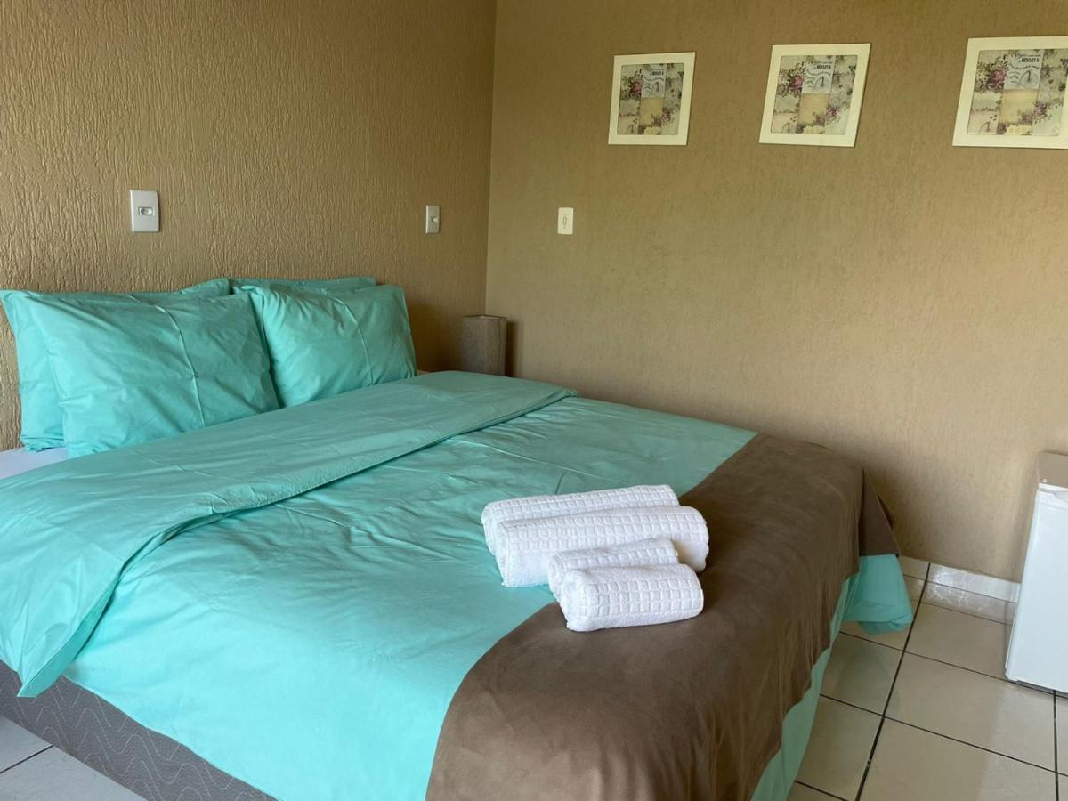 ברומדיניו Pousada Verde Villas מראה חיצוני תמונה